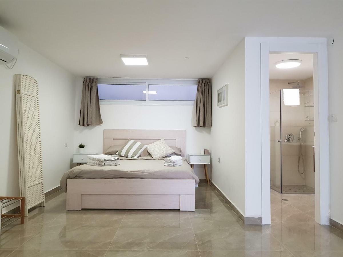 Eleni Apartment Eilat Esterno foto